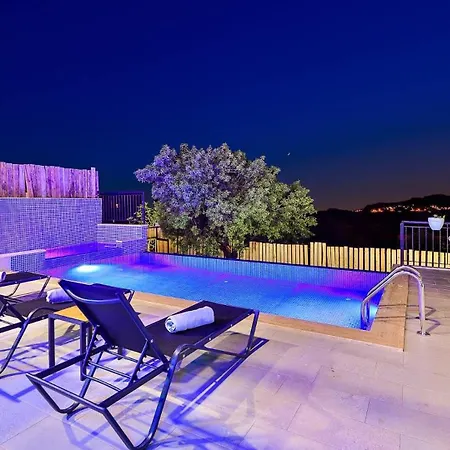 Villa Gokseki 3 Bedroom Kaş